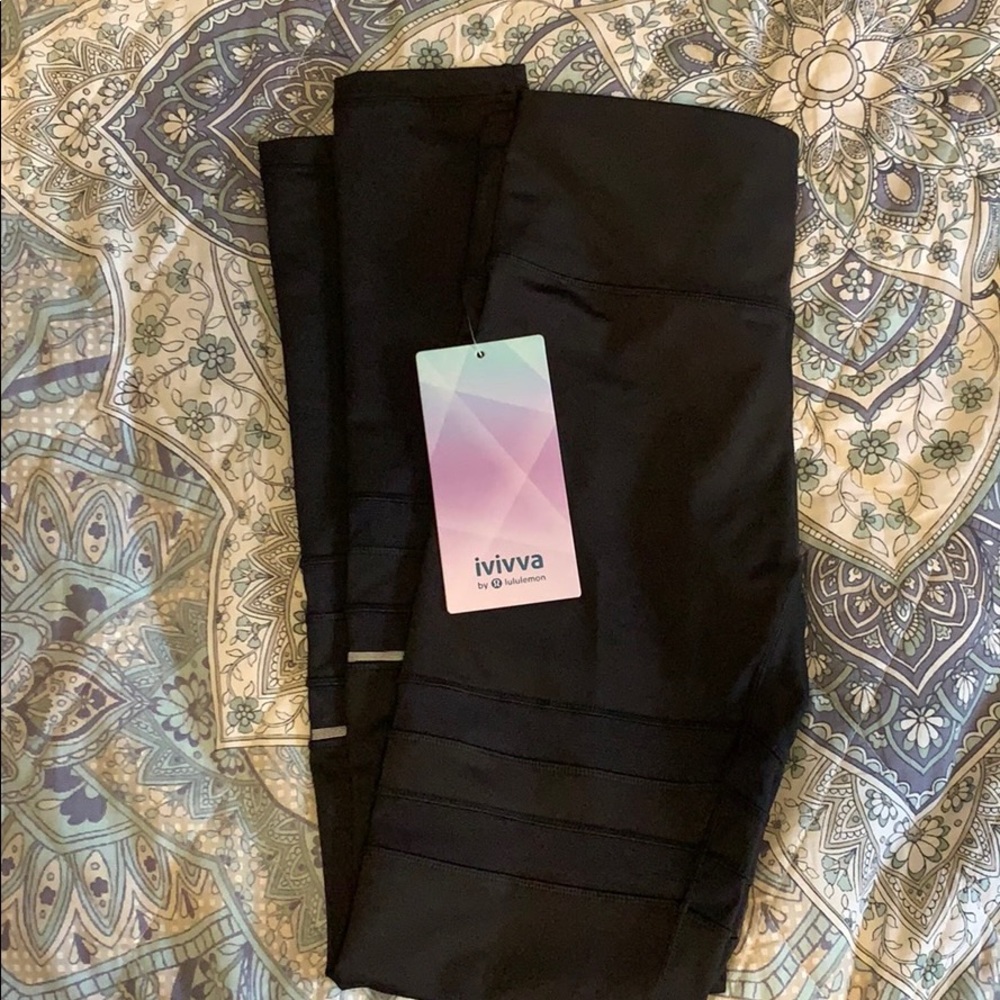BNWT Lululemon Ivvia tights